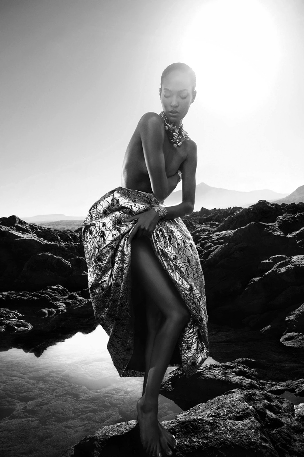 senyahearts:</p><br /><br /><br /><br /><br /> <p>Joan Smalls in “Shining” for Vogue Italia, May 2014<br /><br /><br /><br /><br /><br /> Photographed by: Sølve Sundsbø<br /><br /><br /><br /><br /><br /> 