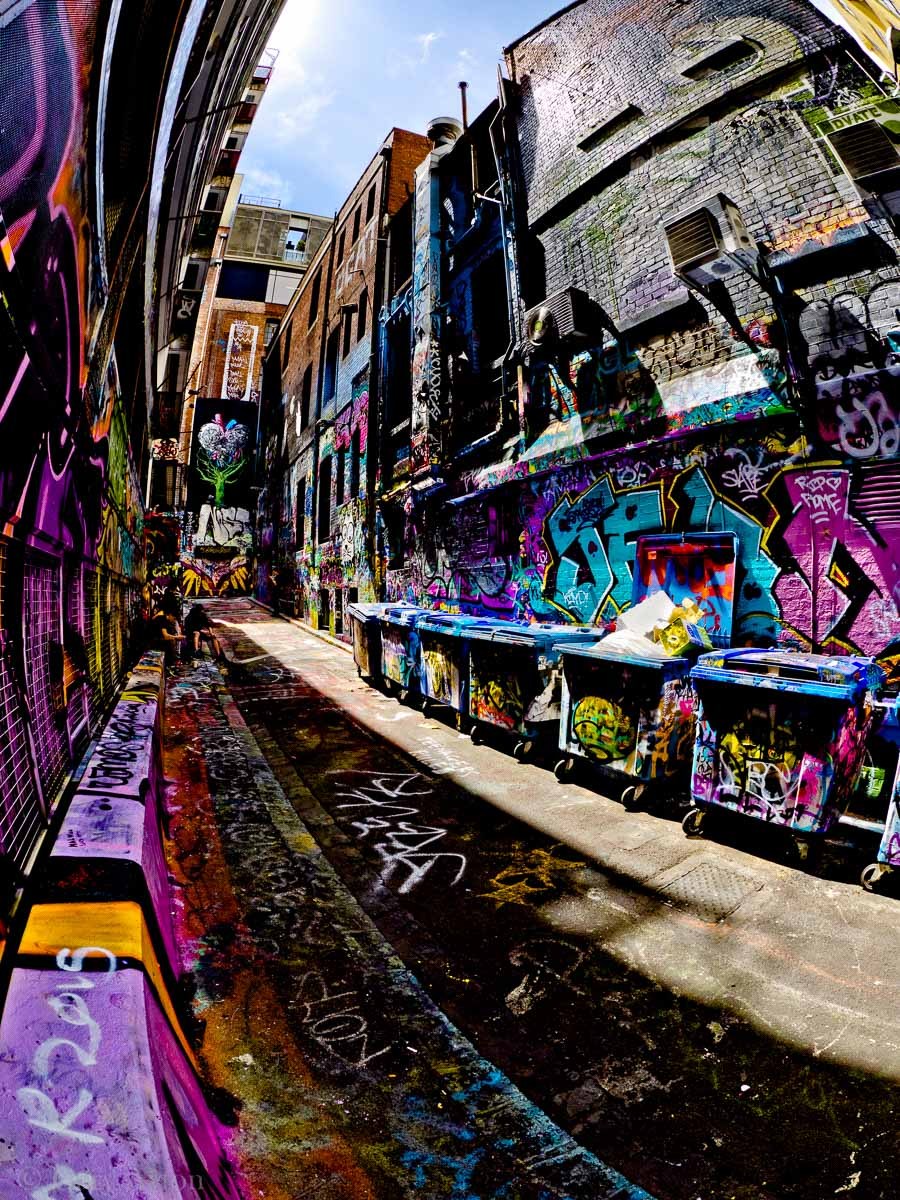 alley graffiti
