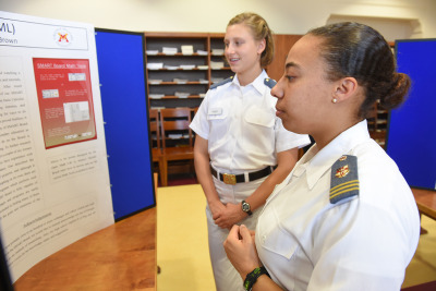 Undergraduate Research SymposiumNov. 6, 2014 – Fall Undergraduate Research Symposium participants present posters and receive awards today in Preston Library. – VMI Photos by Kevin Remington and Kelly Nye.
More about undergraduate research at VMI