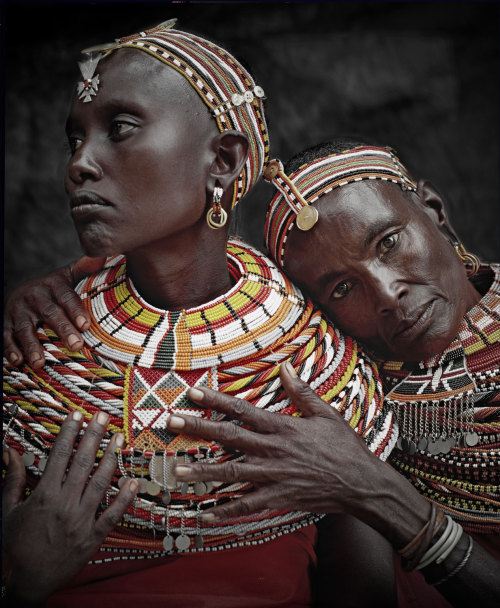 egiuliani:

Samburu Women, northern Kenya
http://egiuliani.wordpress.com/
