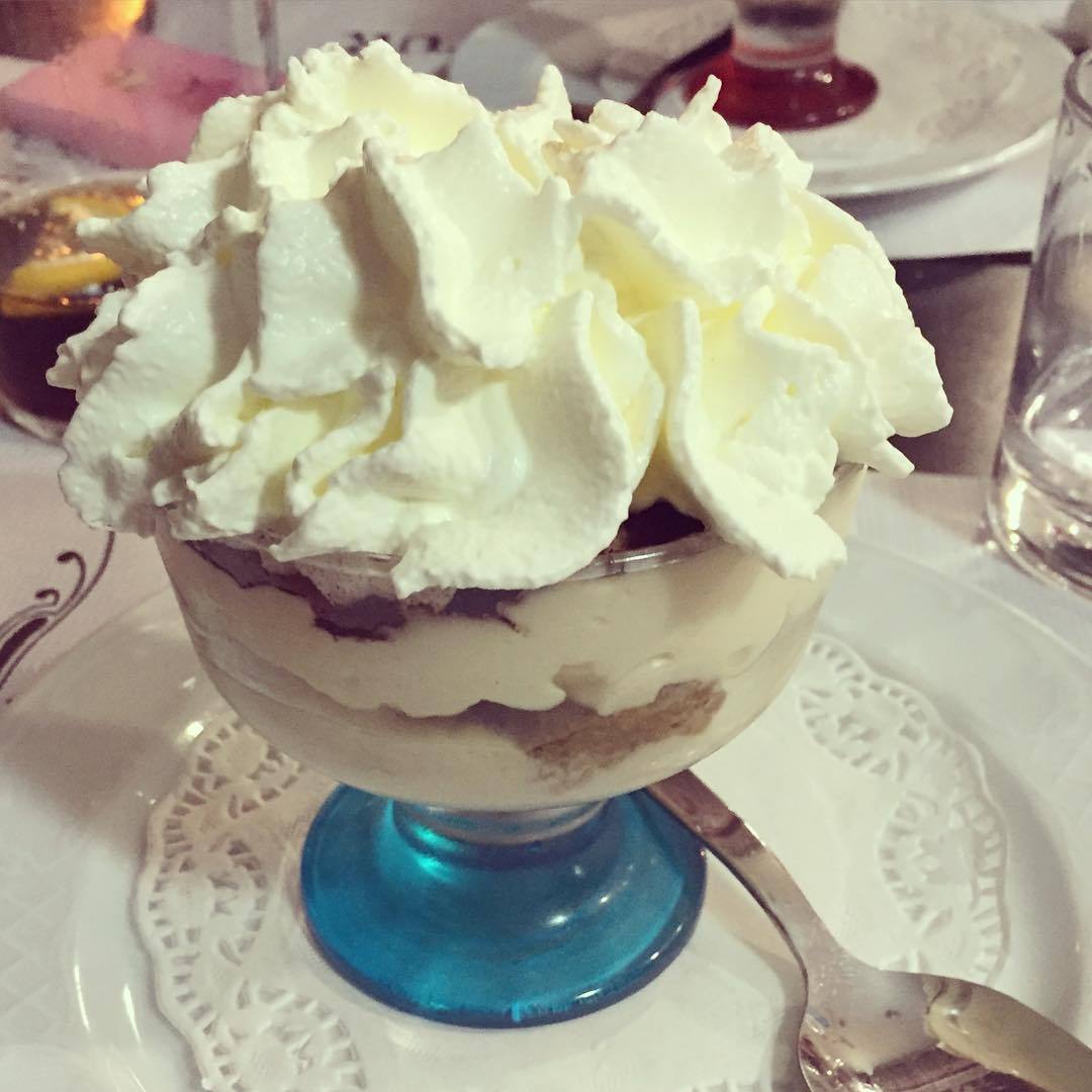 Pocas cosas están más buenas que el #tiramisu del Buenos Aires! 😋 (en Café Buenos Aires - Actur)