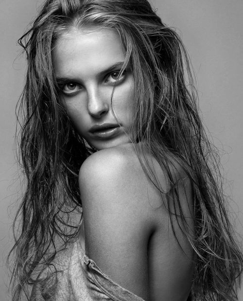 paradisonyc:

Vlada IMG Models New York Fashion Photographer...