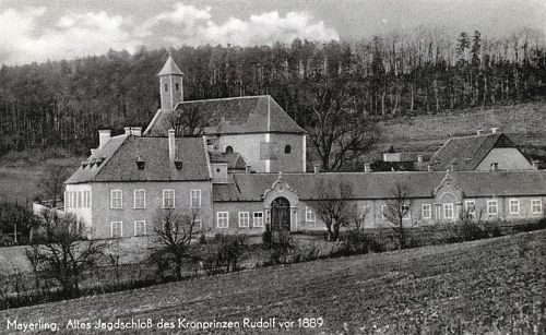 intimesgonebyblog:

Mayerling, Lower Austria. The site of the murder-suicide of Crown Prince Rudolf of Austria and his seventeen year old mistress Baroness Mary Vetsera in 1889.
