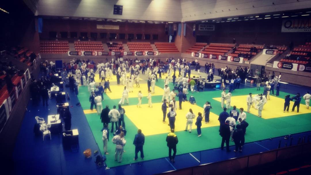 graphitebcn:

Recuperando sensaciones después de dos años sin competir y varias lesiones superadas aquí estamos viva el #judo visca #ciutatdebarcelona #barcelona #제주도  (at Pavelló Olímpic De La Vall D'hebrón)
