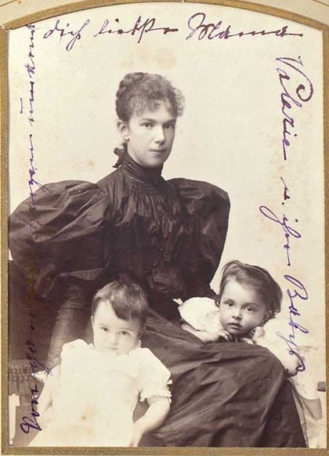 Archduchess Marie ValerieThe daughter of Empress Sissi, with her children