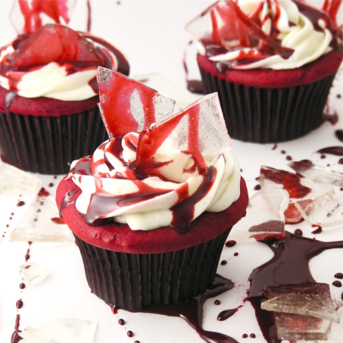 Creepy Broken Glass Cupcakes by Easy Baked