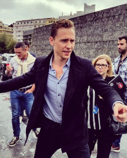 tomstinkerbell:


tomhiddleston-kikibfairy:

thingsididntknowwereerotic:

frenchfrostpudding:

From Instagram  SSIFF15

ACTION TOM!
TOM IS NOW AN ACTION FIGURE!
FULLY POSEABLE WITH UMBRELLA, TEACUP, IPAD, AND JUST THIS ONE SHIRT! YOU LITERALLY CANNOT BUY ANOTHER SHIRT FOR ACTION TOM!
*lightning bolt effects*
WE TRIED TO MAKE HIM PUNCH BUT HE REFUSED!
DANCES AT THE TOUCH OF A BUTTON!

I WANT ONE!!!

Sleeves that really roll up!
ANATOMICALLY CORRECT!!!
Available add ons:  glasses, trilby, cowboy boots, watch, tux - velvet and non, Coriolanus vest &amp; blood, scrubs, WWI uniform, Loki armor, board shorts for that Oakley/Hawaii look, crown &amp; robes for that Hollow Crown look …
Available in:  Hybrid, Ultimate, Loki and Original hair styles.
