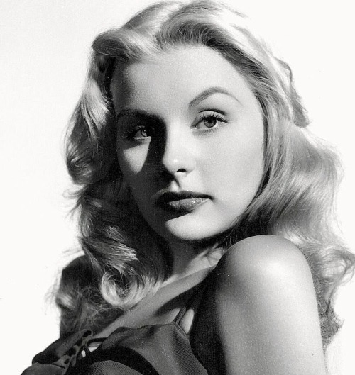 Happy Birthday Barbara Payton. Beauty, talent, tragedy, original “hot mess.” One of the greatest autobiography titles ever: “I Am Not Ashamed.” 