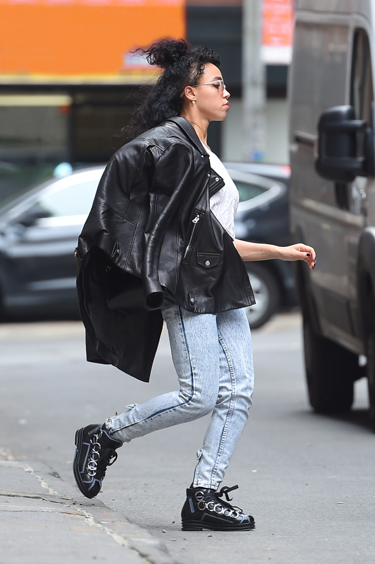 celebritiesofcolor:

FKA Twigs out and about in NYC.