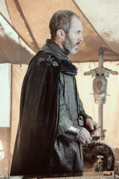 xionthelostpuppet:
Stannis Baratheon 5x07 - The Gift!
