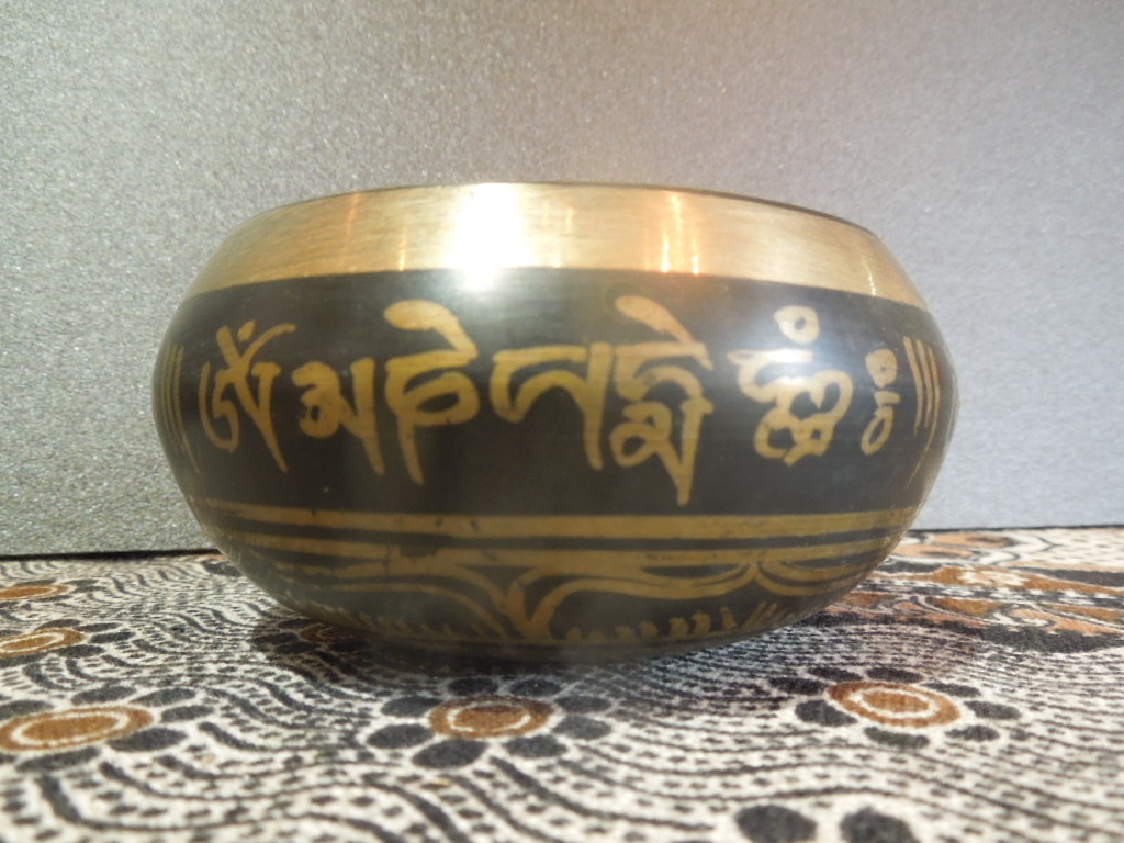 アジア雑貨、チベット密教法具、瞑想雑貨、ネパールのSinging Bowl、シンギングボール