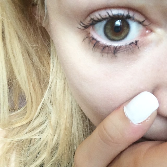 #me #eyes #pale #girl #hazeleyes