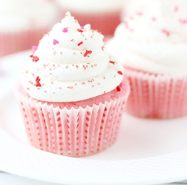 t-okimeki:

(Pink Velvet Cupcakes)
