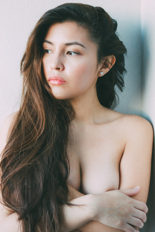 leavesyoubreathless:

All rights reserved.Nicole Pagan...