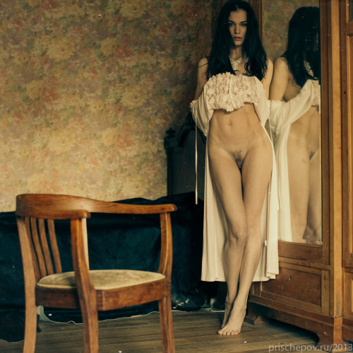 eroticwitch:©Photo: Alexander Prischepov. - Daily Ladies
