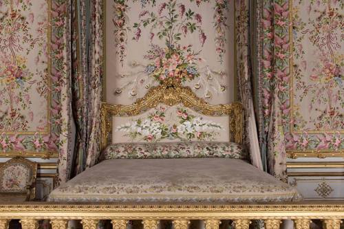 The Queen’s Bedroom at Versailles [credit: © EPV / Thomas Garnier]