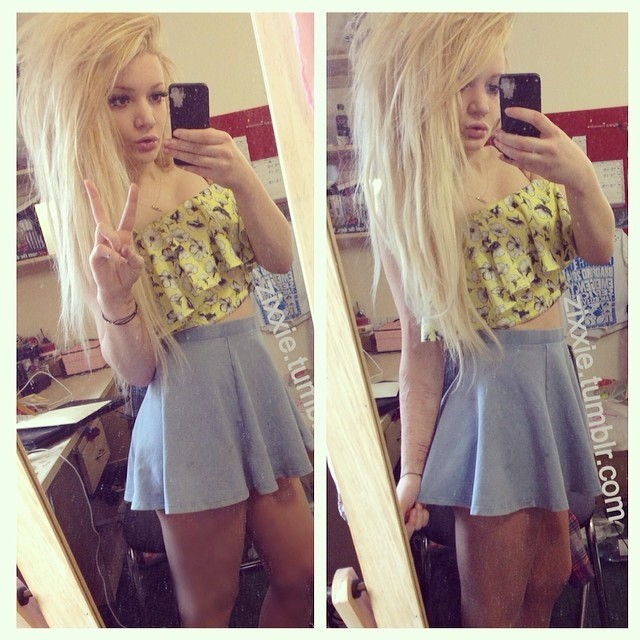 My profile picture on Facebook currently. I was feeling summery :) #me #blonde #teen #girl #selfie #poser #hehe #summer #summery #cute #outfit