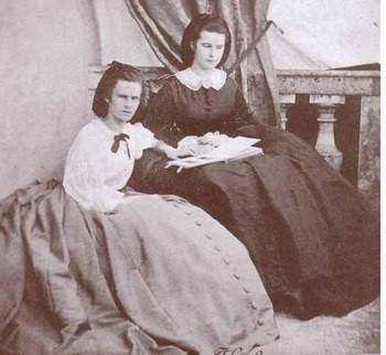 heavyarethecrowns:

Empress Elisabeth spam

 Sissi (right)with her sister Helene.