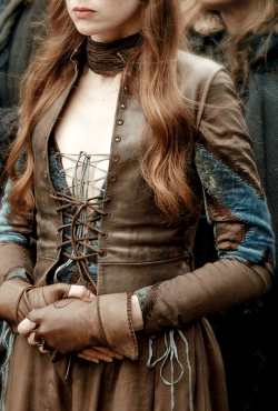 stormbornvalkyrie:

♕  Game of Thrones 5.03 “High Sparrow” + Costume Details {x}
