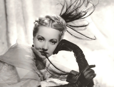 peterjaussie:

Ann Sothern by George Hurrell 3 by ondiraiduveau on Flickr.Ann Sothern by George Hurrell 3