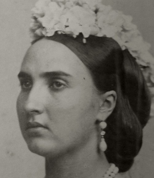 carolathhabsburg:

Close Up : Empress Charlotte of Mexico, Archduchess of Austria, neé Princess of Belgium. 1860s.


Sister -in-law of Empress Elisabeth (Sissi)of AustriaCharlotte was very proud of the fact that she was daughter and grand 
daughter of kings, while Sissi was only a duchess in Bavaria. That&rsquo;s why 
Charlotte looked down on Sissi because of her &ldquo;humble&rdquo; origin.