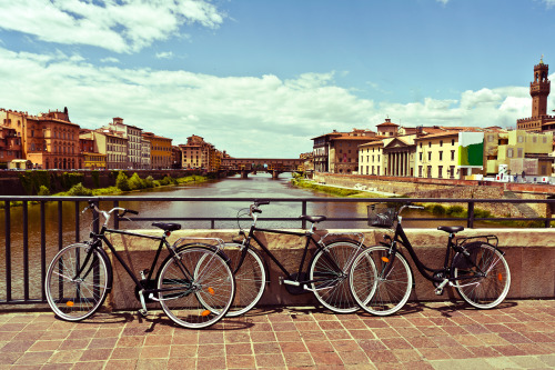 passport-life:

Florence | Italy


Apply for Summer in Florence 2016 - Go there