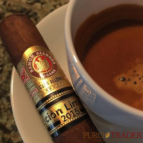 purotrader:

Early rise, first cigar of the day. How do you #gotrare ??
