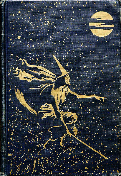 gravesandghouls:

Andrew Lang - The Blue Fairy Tale Book (1889)
