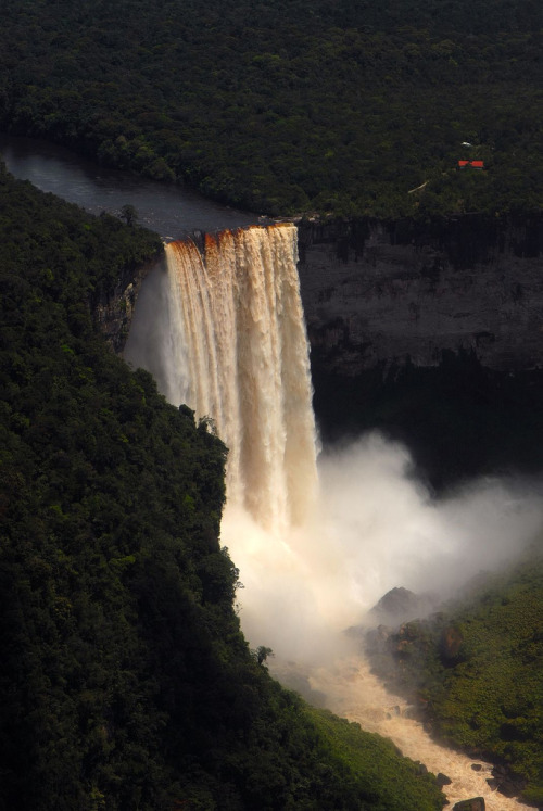 westeastsouthnorth:

Kaieteur Falls, Guyana

