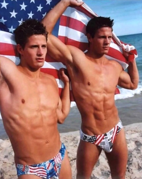 i-am-jacks-dick: Independence Day🍌11. Twins Kyle and Lane Carlson.