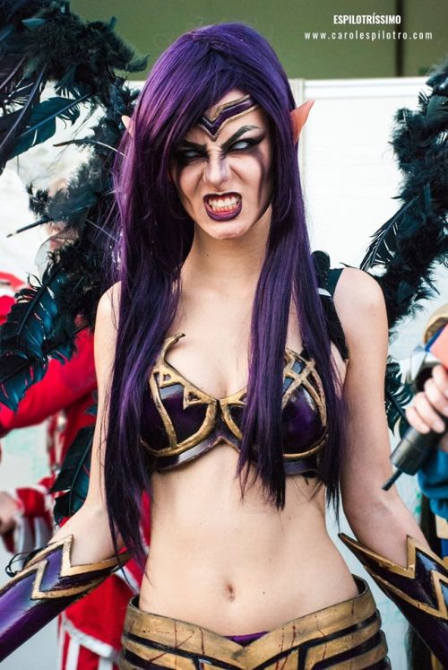 league-of-legends-sexy-girls:Morgana Cosplay