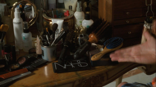 SPOTTED: Beauty Products in The Princess Diaries: NARS Palette, Blush, Eyeshadow and Illuminator