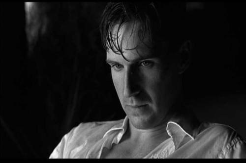 fullheartss:

oldfilmsflicker:

this is an I hate myself for loving Nazi Ralph Fiennes blog

This is an I hate myself for loving Amon Goethe in Schindler’s List blog. It’s not my fault that he looked hot as hell..

