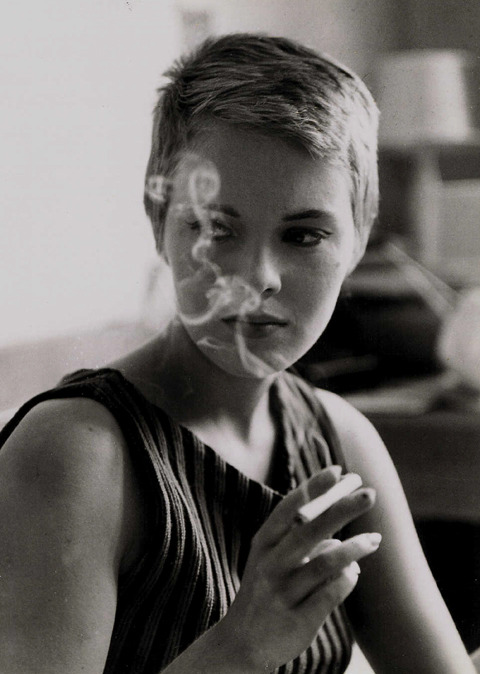 Photo by Raymond Cauchetier.Jean Seberg on the set of Jean-Luc Godard’s À bout de souffle (Breathless), 1960.