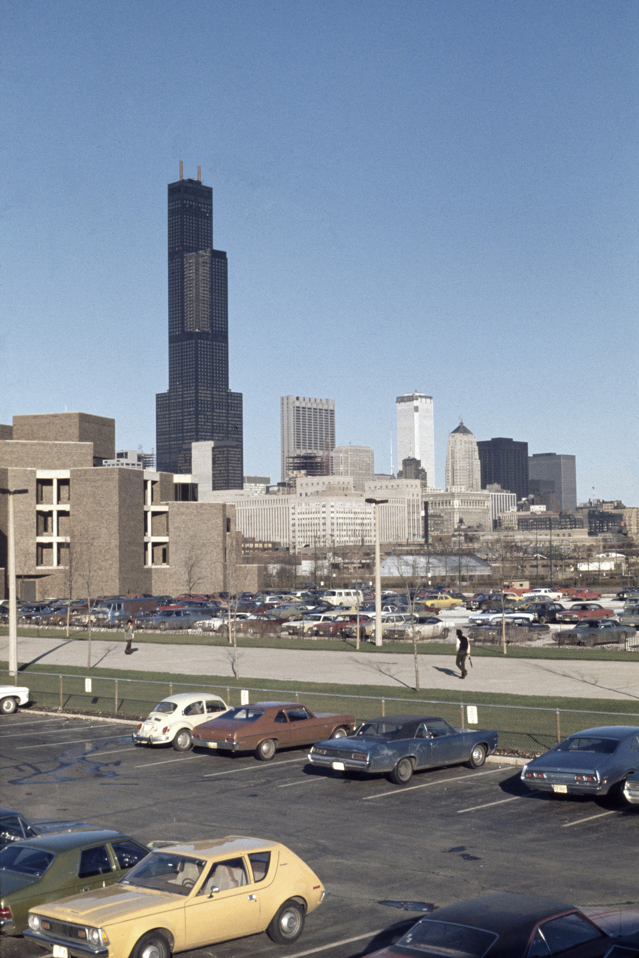 What Did Sears Tower Look Like  on 4/15/1973 