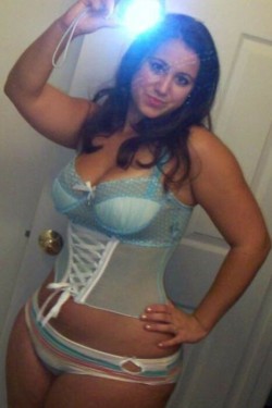 plumper-dating:  Real name: Katrina Looking: Date/Sex/Pics exchange Pictures: 36 Naked pics: Yes Free sign-up: Yes Link to profile: HERE