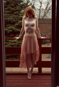 Beautiful. I want the skirt, as well.