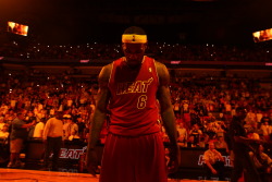 nba:  LeBron James of the Miami Heat gets ready for action against the Phoenix Suns on November 25, 2013 at American Airlines Arena in Miami, Florida. (Photo by Issac Baldizon/NBAE via Getty Images) 