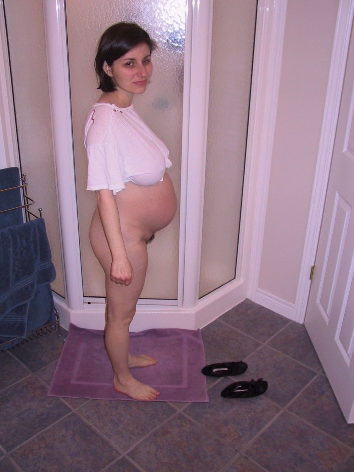 Pregnant bottomless