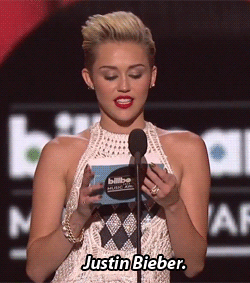 barksysofetch:  BEST SASS FROM THE BBMA’S THIS YEAR!!!! 