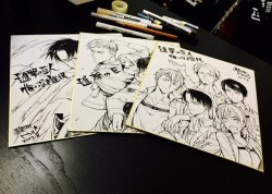 New illustration boards featuring the A Choice with No Regrets characters by Suruga Hikaru, the mangaka of the spin-off!Update (August 29th, 2017): Updated with a full view of all three boards!Update (August 30th, 2017): Updated with individual looks