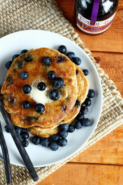 garden-of-vegan:  Blueberry Lemon Poppy Seed Pancakes with Earth Balance and Pure Infused Lavender Chai Maple Syrup.