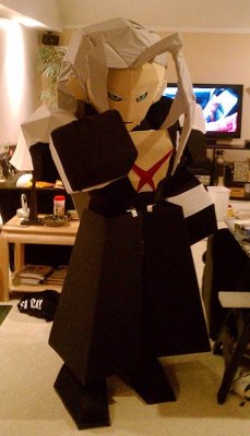 cosplay-gamers:  Final Fantasy - Sephiroth Cosplay by Bill Alexander  I love the final fantasy cosplays that are true to the ingame models