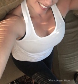 hot-soccermom:  unbound68: hot-soccermom:  Pics from morning workout. So, would you rather ravish me or focus on my pleasure? 💋  @hot-soccermom I’d like to join you for that morning workout and then…… You’re making me feel guilty as I sip my