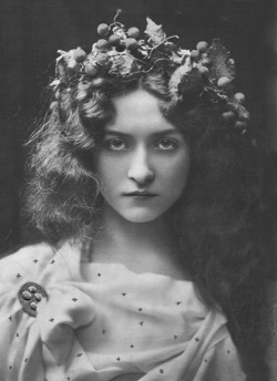 antique-royals:  Miss Maud Fealy