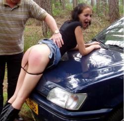 spankingnl:  She’d been bugging him the entire drive and he had warned her that if she didn’t behave, he’d pull over and spank her. She didn’t believe him…but she should have! Is that Mike, from Real-life-spankings? 