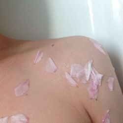 miragegrey:  I felt really sad today to I took a bath in petals 