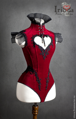 bubblysaur:  vervv2:  absinthemindedgoth:  steelboneddiva:  Corset - body “Velvet Heart”  Holy shit, I need this O.o  AHHHHHHHHHH WANT WANT WANT   I would look so good in this ;c  Who will model this for me