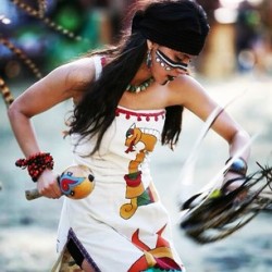 princesswhatevr:  nativefaces:  (Mexica) Aztec dancers.   Native/Indigenous/Aboriginal/First Nations/Aztec/Mexica Not interchangeable terms but a big overlap for a lot of us, they are all different songs, dances and styles and they are all perfect!