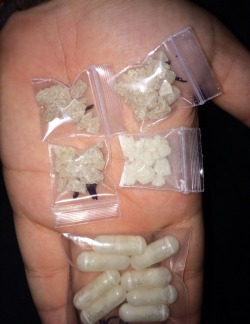yaz-zootedd:  6 grams MDMA 